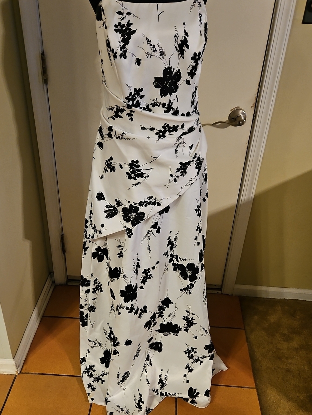 Mori Lee Madeline Gardner Strapless Floral Gown White Black Plus Size 21/22